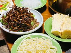 -雀舞云南菜(天津天河城购物中心店)