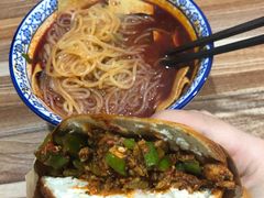 -老字号杨坡红油米线腊汁肉夹馍(东四道巷店)