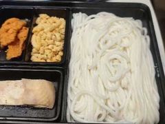 -新世界·过桥米线宴