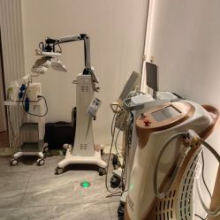 -AURAS璈然科技护肤中心