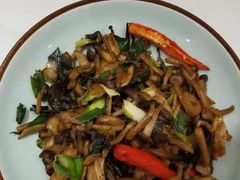 -渝悦情·新派川菜(建国门店)