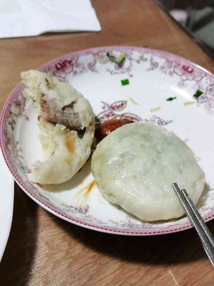 大井拐软包子-"同事安利的六安特色包子,听他说有小时候的.