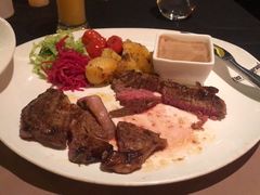 -Efes Turkish & Mediterranean Cuisine 艾菲斯餐厅(陆家嘴店)