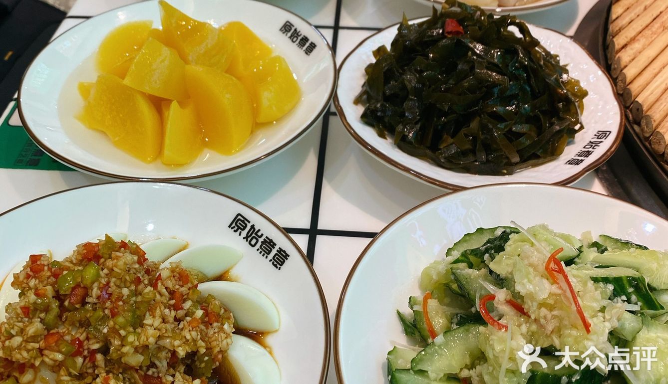 围着热气腾腾的锅也太食欲了吧