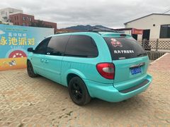 -趣玩宠物乐园寄养训犬训狗游泳池