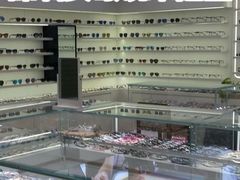 -横岗眼镜城