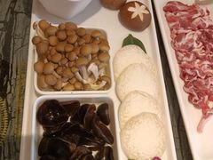-大渔小鲜火锅店