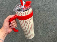 -HOT CRUSH趁热集合·现烤面包(上海环球港店)