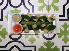 -越弥越南传统美食馆