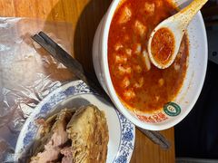 -老天桥酱肉烧饼夹肘子(天桥店)