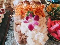 -慢丽江·云南野生菌土鸡锅(西山店)