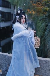 -一揽芳华汉服旗袍体验馆(拙政园店)