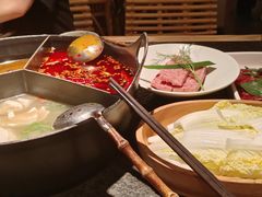 -三出山火锅(南京万象天地店)