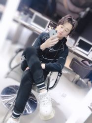 -BABY FACE沙龙