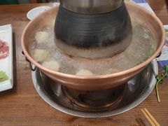 -楼外楼大刀肉传统火锅居(博学路店)