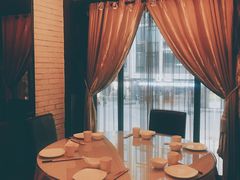 靠窗位-老牌坊鲁菜名店(宽厚里店)