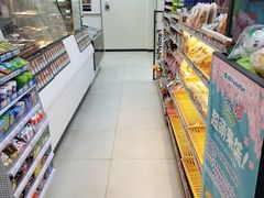 -全家便利店(梅园路店)