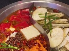 -沸炉重庆老火锅(军事博物馆店)