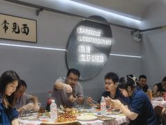 -老班长·小龙虾·鲜货烧烤大排档(金街美地店)