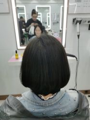 -镁连社·美联社