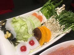 -小天鹅火锅·一线江景洪鼎旗舰店(洪崖洞店)