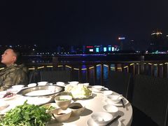 露天位-夜宴江景餐厅