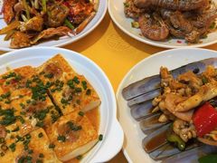 -鹏城人家海鲜酒家·23年老字号(较场尾店)