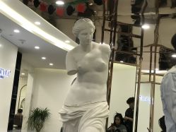 -INSTYLE造型·明星店