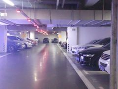 -成都银泰中心-停车场