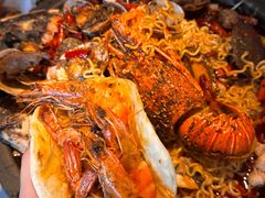 -鸣记脆皮烤鱼·海鲜烤鱼(三八广场店)