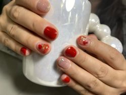 -蜜桃美甲美睫化妆