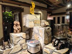-老牌坊云南鱼豆花火锅(爱建店)