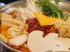 -富乐满韩国正宗炸鸡韩国料理(虹泉路店)