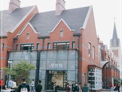 -钟书阁(松江泰晤士小镇店)