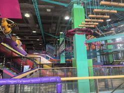 -欧酷世界动力星球(王府井奥莱UP TOWN店)