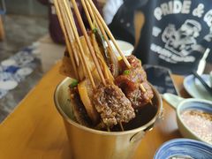 -包整·丝娃娃(一览甲秀楼风景店)