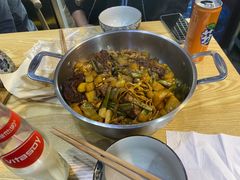 -内蒙焖面大盆骨餐馆(山大路店)