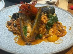 -Mark&Mars Restaurant