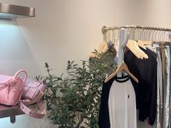 -眷顾自助服装工作室(中南金石国际广场A座店)