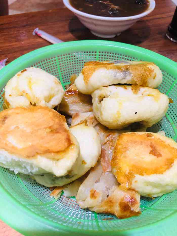 方俊礼胡辣汤(桐丘路店)-"地方特色小吃:相信出门在外奔波的人每次回.