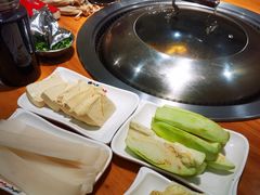 -咱屯子铁锅炖直营店(南湖大路店)
