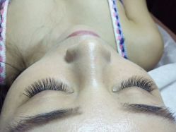 睫毛嫁接-光SPA科技美肤