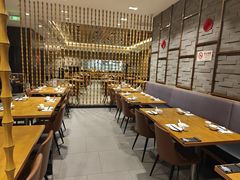 -乐忻皇朝(上海中心大厦店)