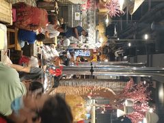 大堂-破瓦寒窑·地摊烤羊排