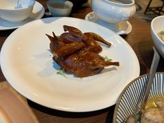 润烧脆皮乳鸽-蛇口希尔顿南海酒店·随轩中餐厅·粤菜
