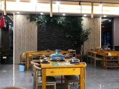 大堂-苏鲁锭•冰煮羊•铜锅涮肉(丁公路店)