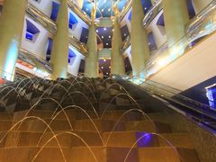 -迪拜帆船酒店海底餐厅