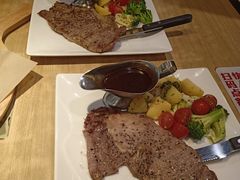 -必胜客(城西银泰店)