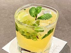 -星巴克臻选(上海合生汇1F店)