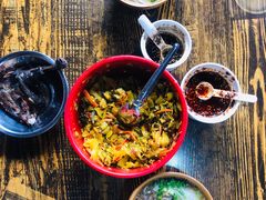 -正宗李家土鸡米线店